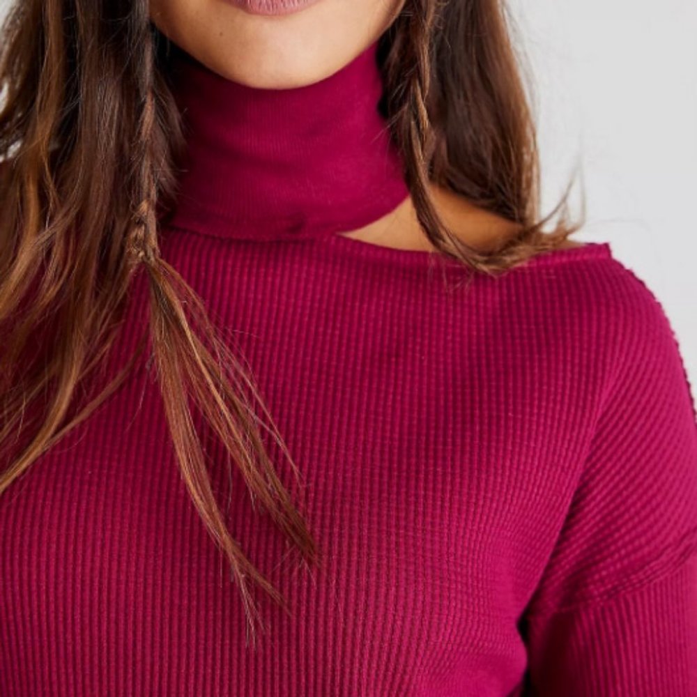 NEW Free People Just For You Cutout Shoulder Mock Neck Thermal Top Wine $98 S - Picture 5 of 11